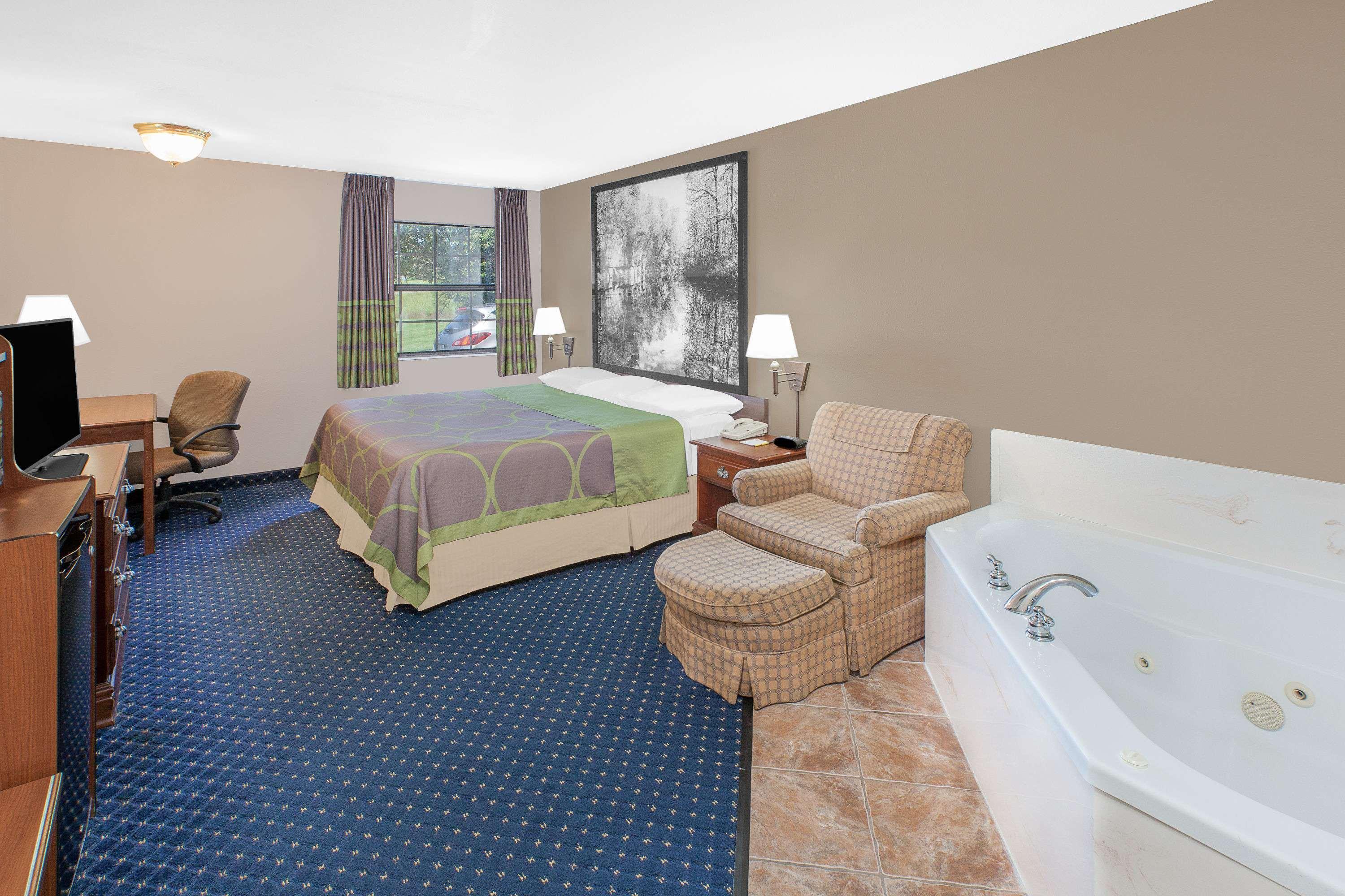 Super 8 By Wyndham Lowell/Bentonville/Rogers Area Esterno foto